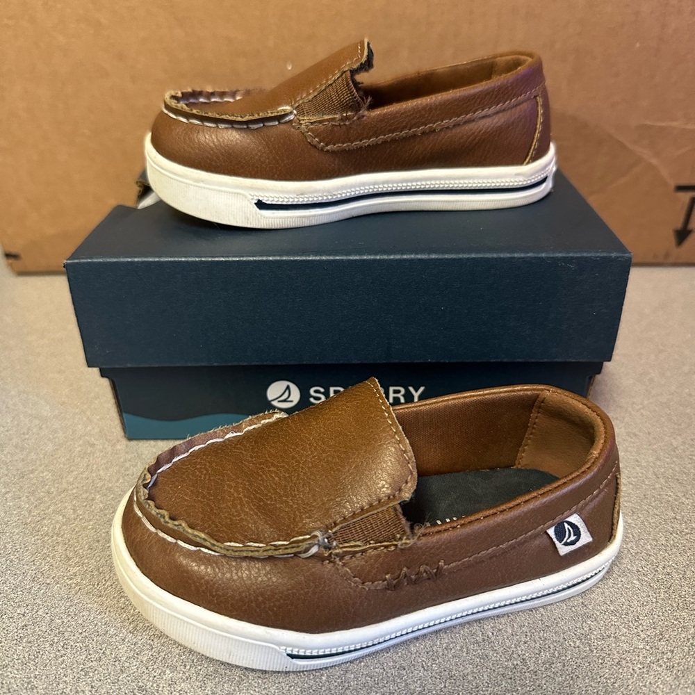 Toddler Sperrys 6c